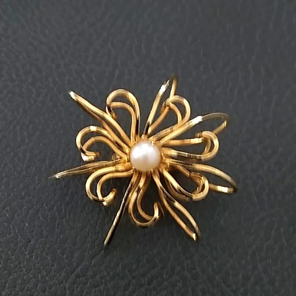 Jewelry Beautiful Faux Pearl And Gold Costume Jewelry Brooch